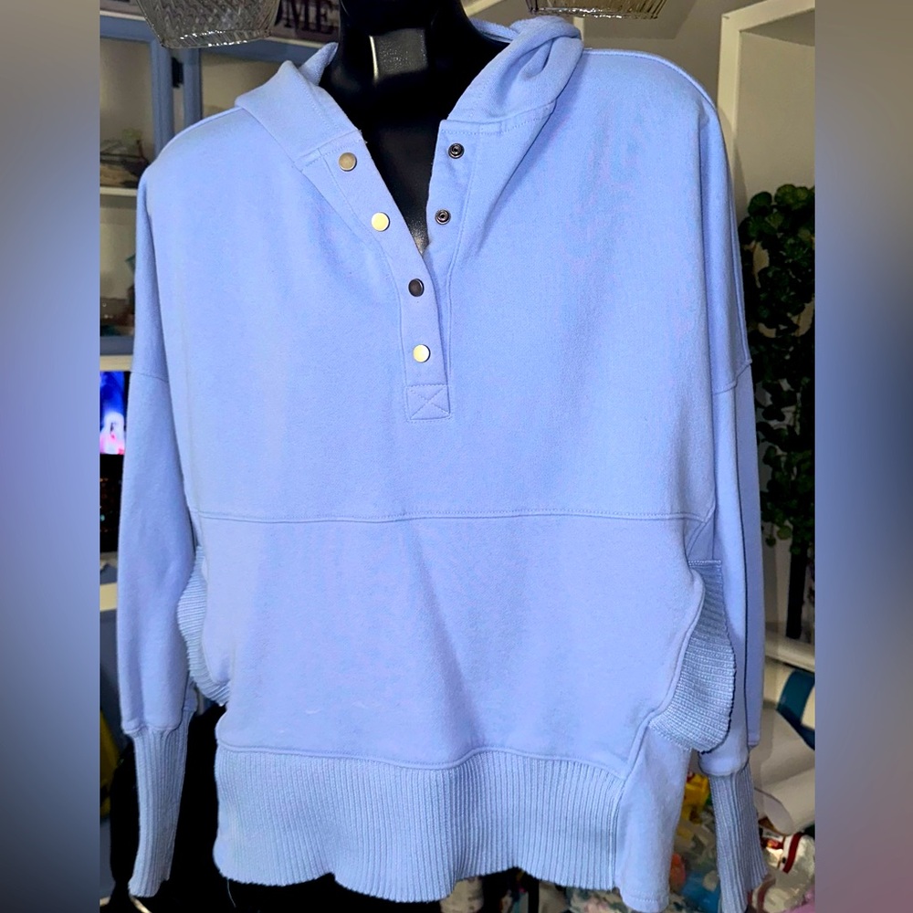 Lady’s hoodie